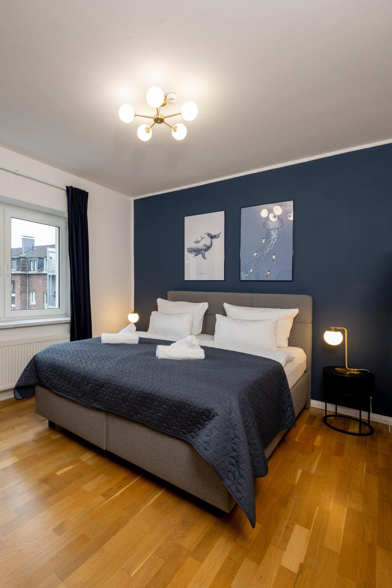 Olive Apartments - 2X Kingsize Betten - Sehr Zentral Leverkusen Eksteriør billede